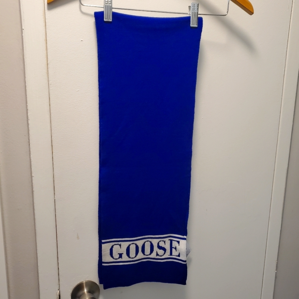 Canada Goose scarf